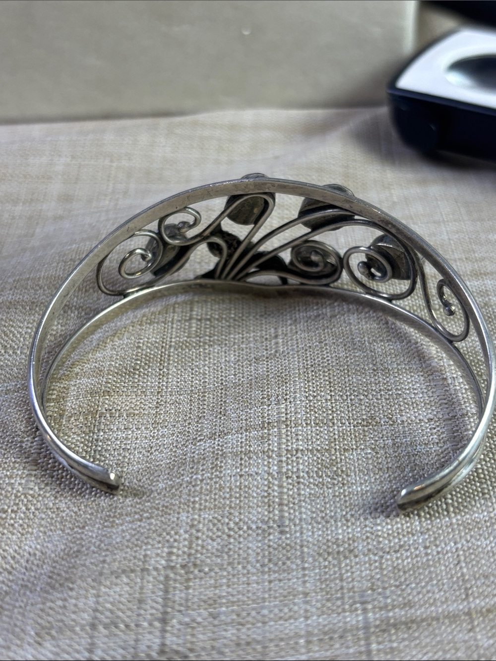 Native American signed Cuff - Picture 2 of 5